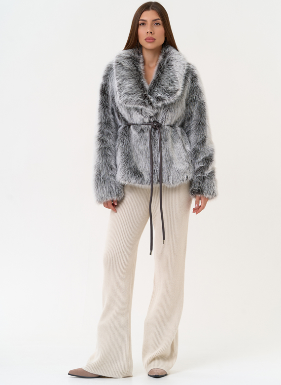 Женская короткая шуба из эко меха с воротником