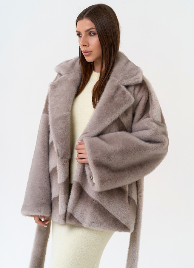 Женская шуба из эко меха с английским воротником  модель № 31225 универмаг малина