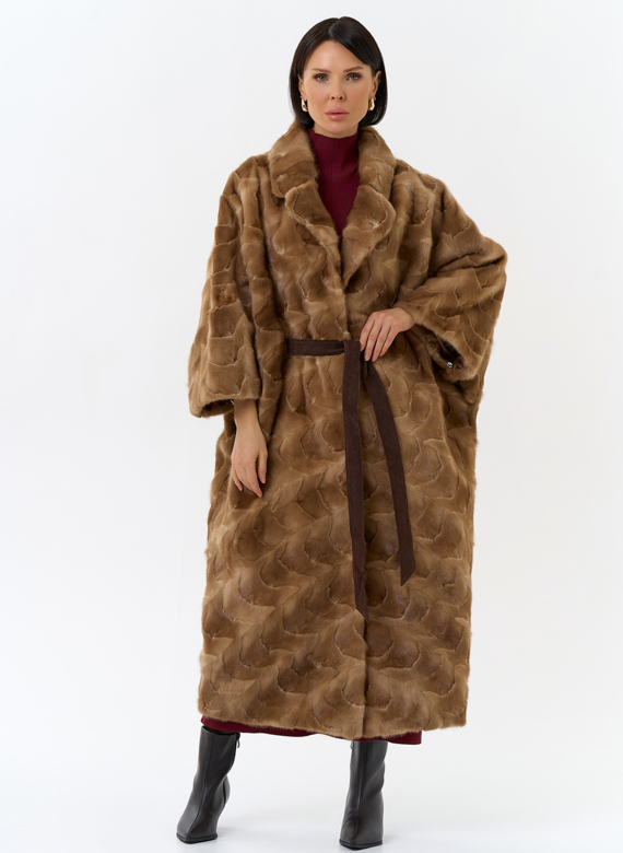 Шуба из меха норки с английским воротником