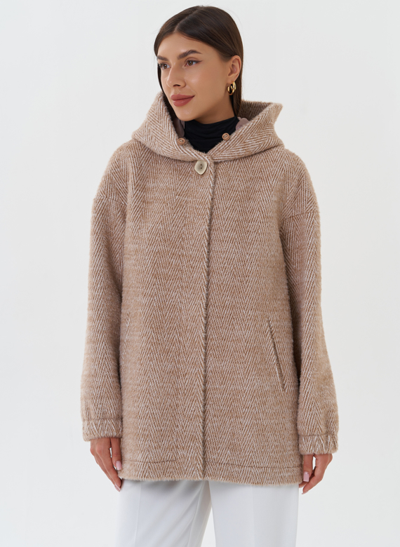 Женское пальто с капюшоном