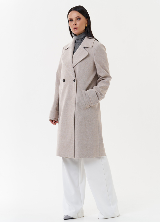 Пальто бежевого цвета с английским воротником модель № 27682 в кредит