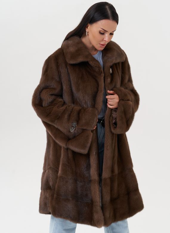 Женская шуба из меха норки