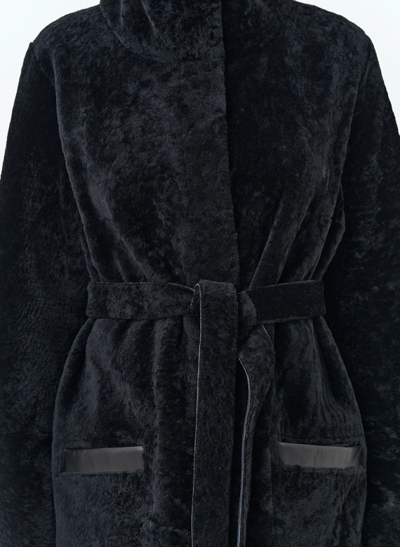 Женская двухсторонняя дубленка с поясом фото