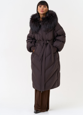 Женский пуховик с капюшоном из меха чернобурки