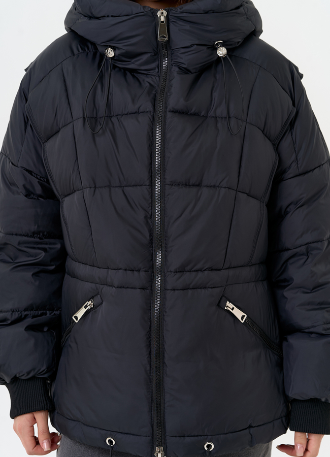 Женский черный пуховик с капюшоном модель № 31582 универмаг малина