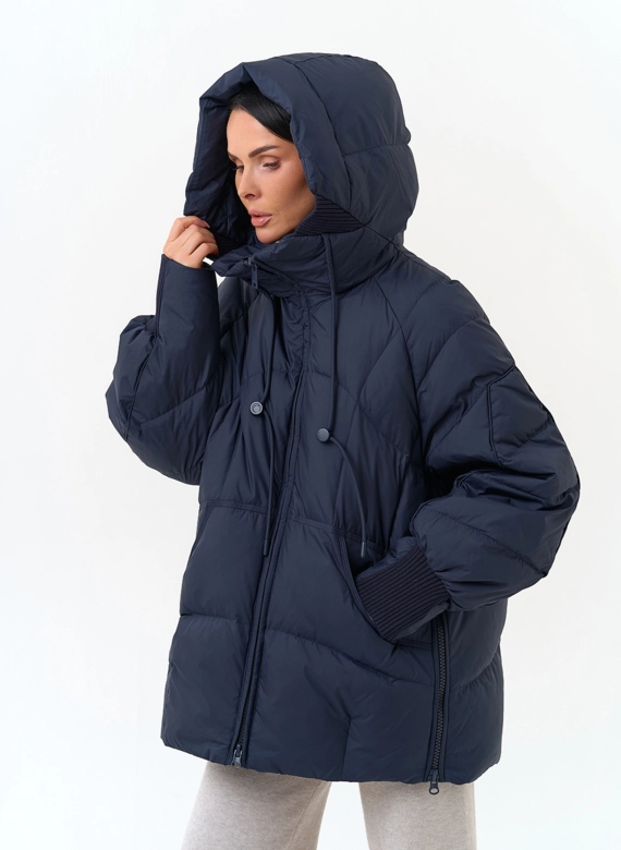 Женский пуховик с капюшоном фото