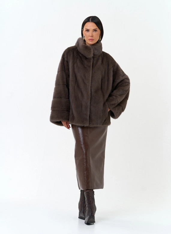 Шуба из меха норки с воротником стойкой фото