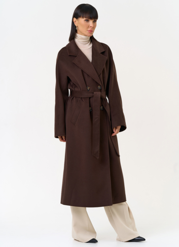 Женское двубортное пальто с поясом