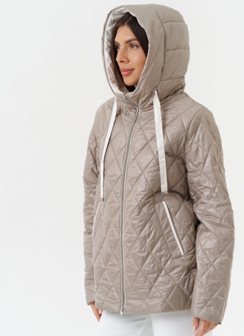 Женская куртка с капюшоном