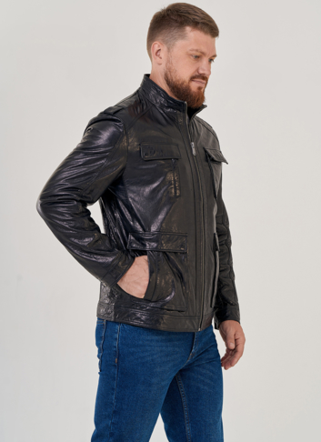 Кожаная куртка с накладными карманами