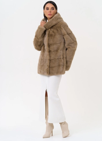 Короткая шуба с капюшоном фото