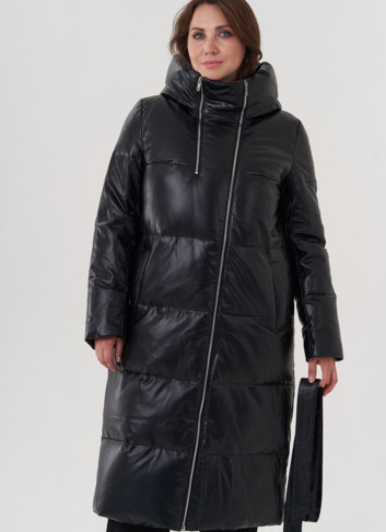 Женский пуховик из эко кожи с капюшоном