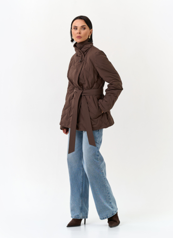 Женская куртка с поясом