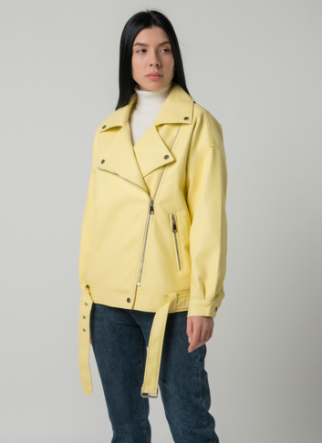 Женская удлиненная косуха-оверсайз в светло-желтом цвете